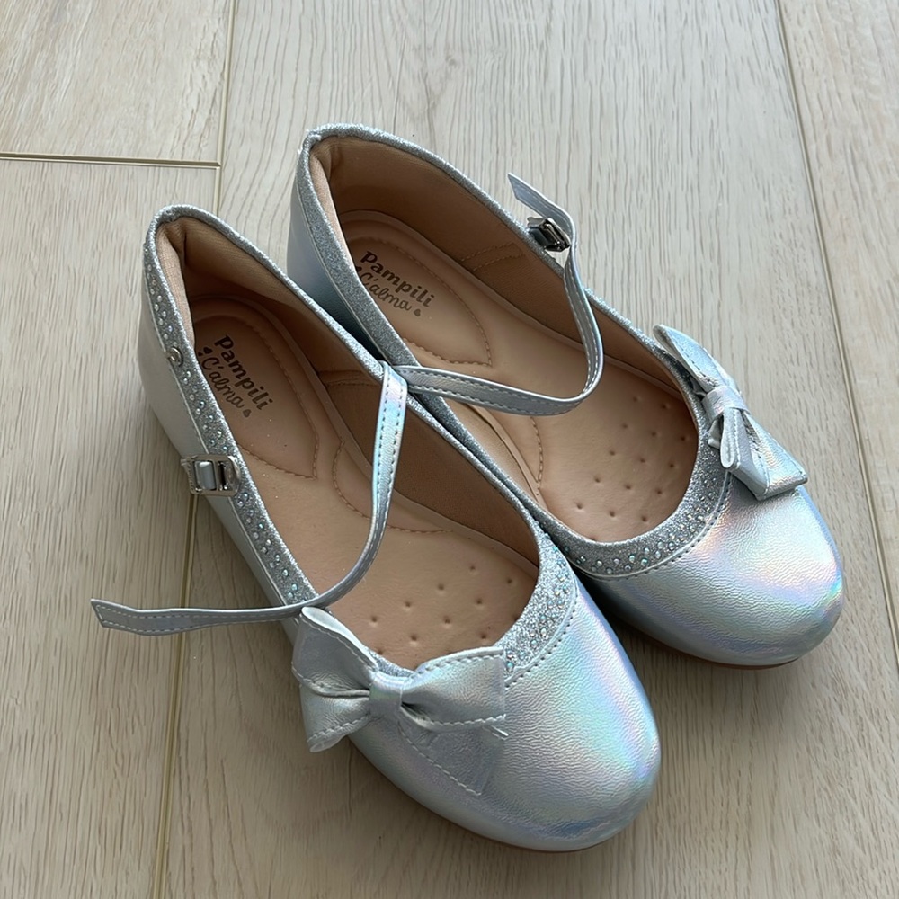 Dress silver shoes for little girls - Pampili